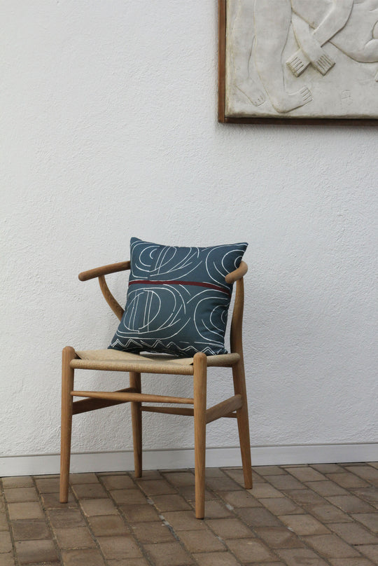 Barbara Hepworth Cushion 1933/2018