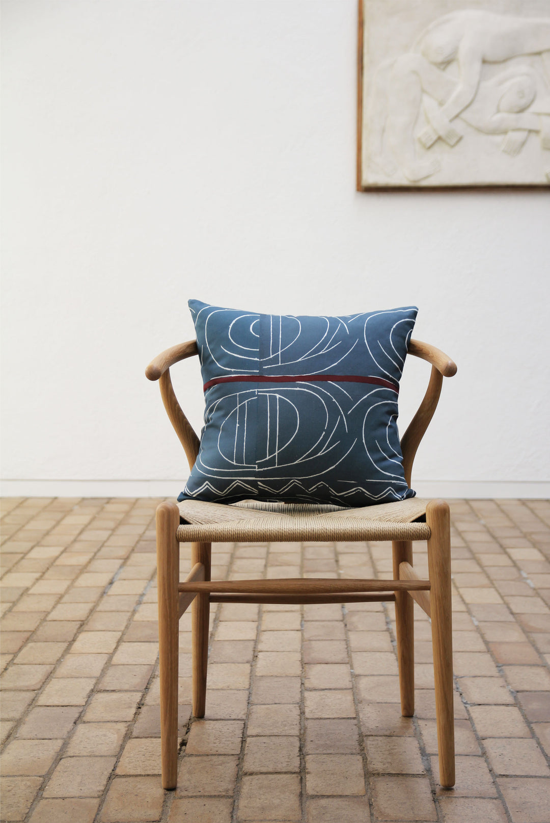 Barbara Hepworth Cushion 1933/2018