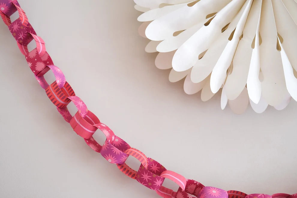 Paper Chain Kit by East End Press - Pink & Red