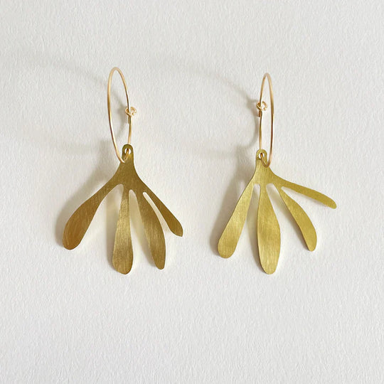 Brass Arame Earrings by Tom Pigeon