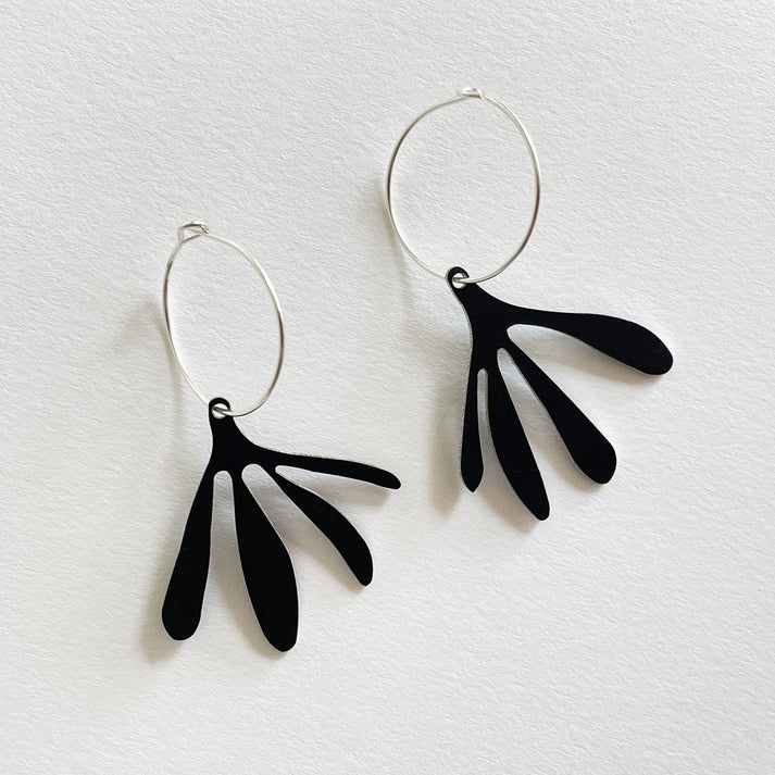 Black Aluminium Arame Earrings by Tom Pigeon